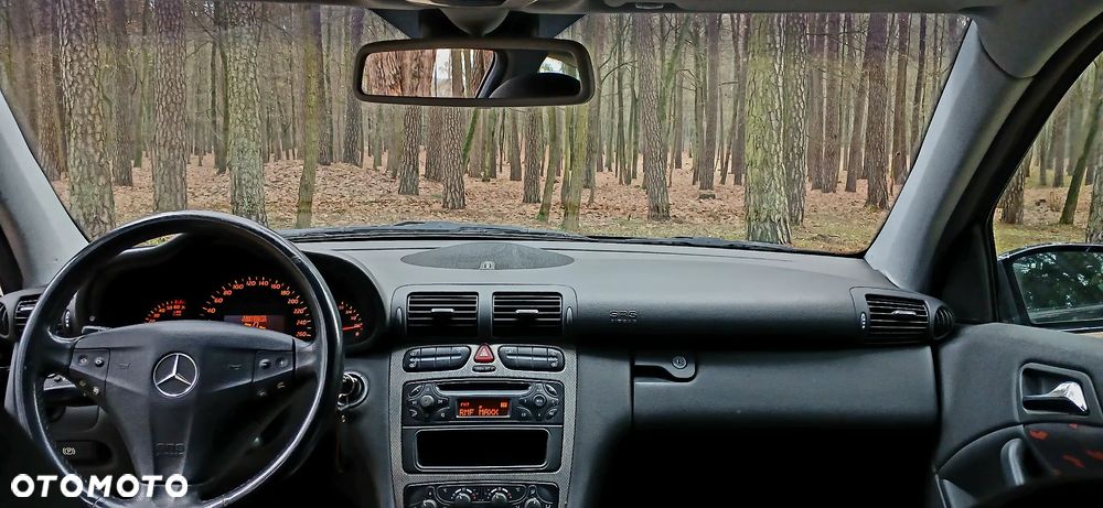 Mercedes-Benz Klasa C 200 Kompressor Sportcoupe - 12