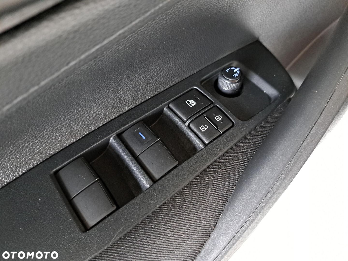 Toyota Corolla 1.2 T Active - 33