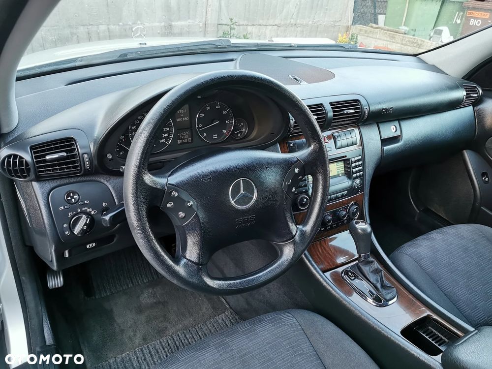 Mercedes-Benz Klasa C 180 Kompressor Automatik Classic - 22