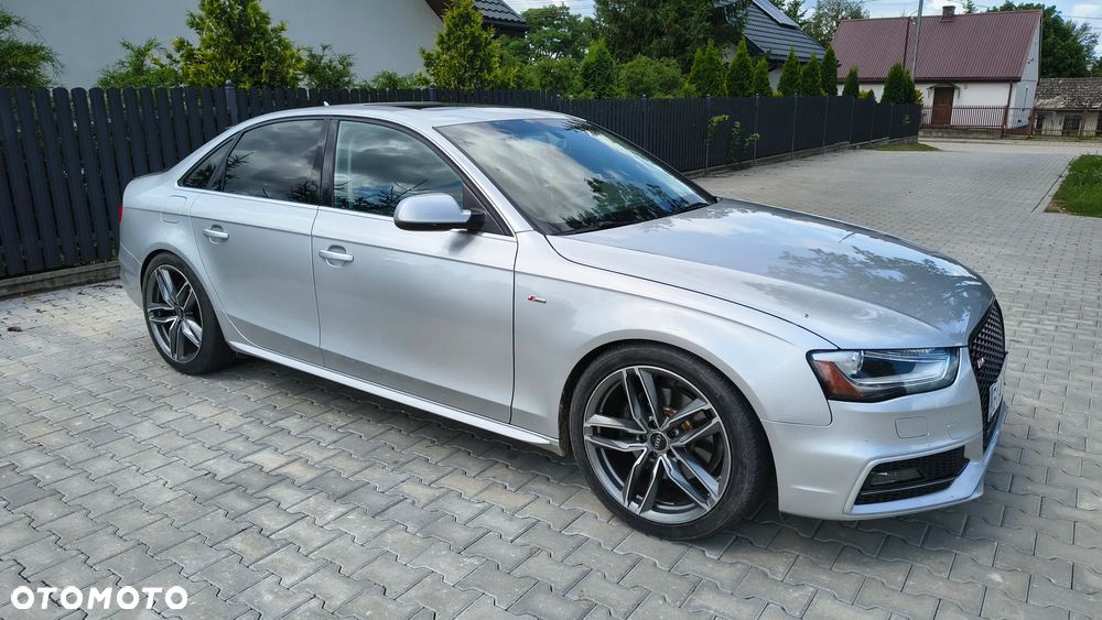 Audi A4 Limousine - 10