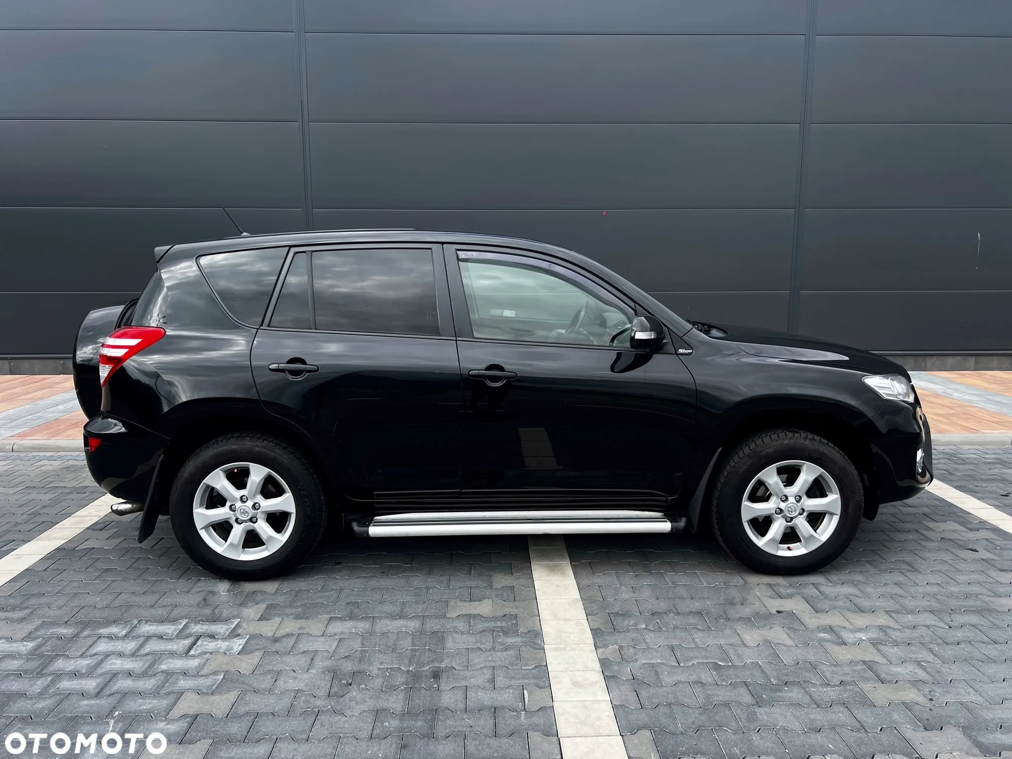 Toyota RAV4 - 5