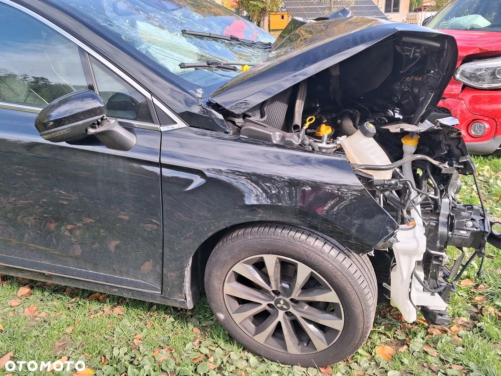 Mitsubishi Colt - 3