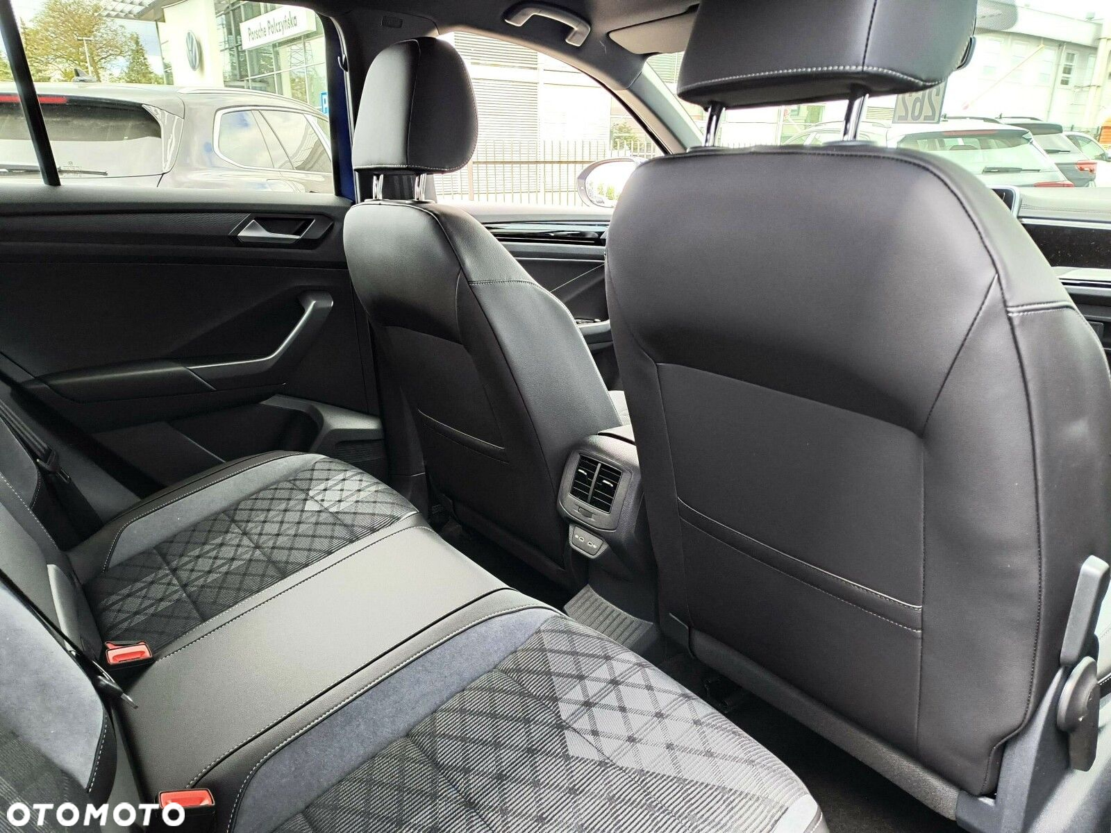 Volkswagen T-Roc 1.5 TSI R-Line Plus DSG - 22