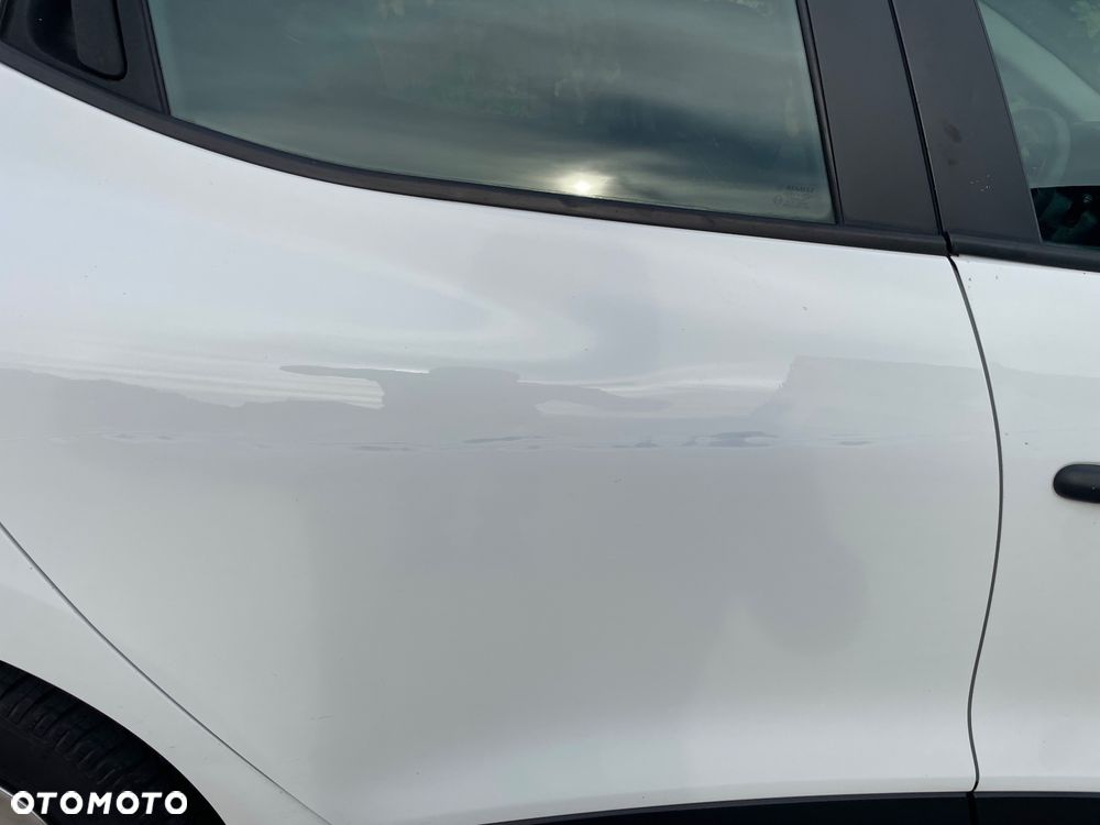 Renault Clio - 9