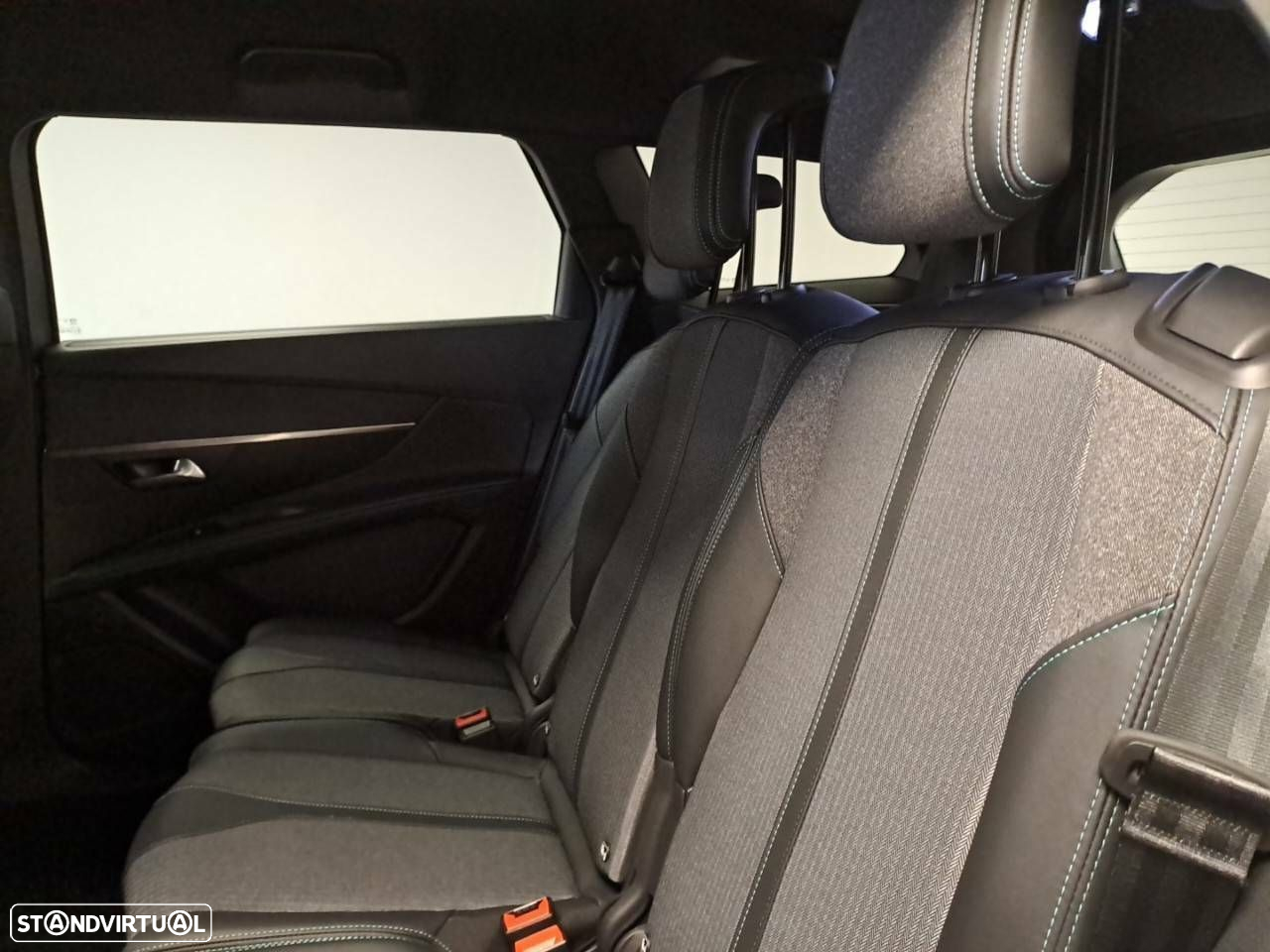 Peugeot 5008 1.5 BlueHDi Allure Pack EAT8 - 10