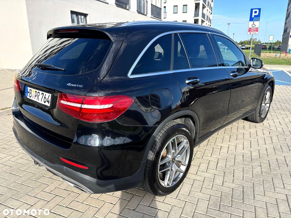 Mercedes-Benz GLC 300 4Matic 9G-TRONIC - 2