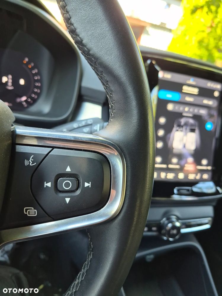 Volvo XC 40 B3 Core - 17