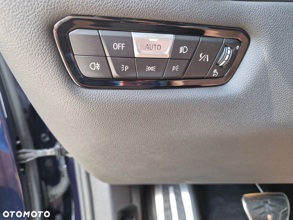 BMW Seria 8 M850i xDrive - 7