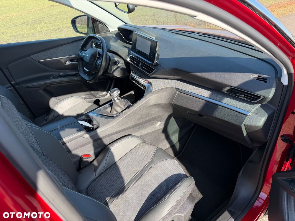 Peugeot 3008 1.2 PureTech Allure Pack S&S - 12