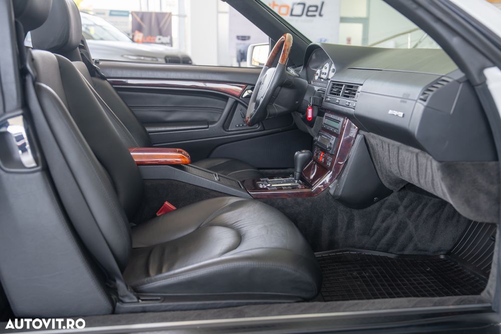 Mercedes-Benz SL - 24