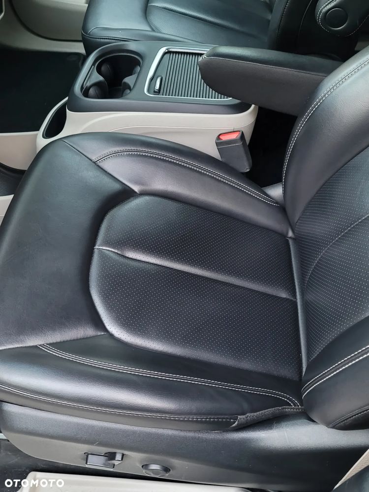 Chrysler Pacifica - 19