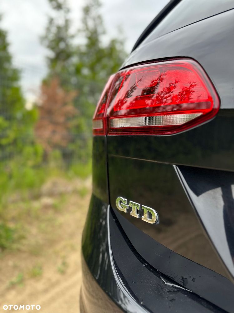 Volkswagen Golf 2.0 TDI BMT GTD - 11