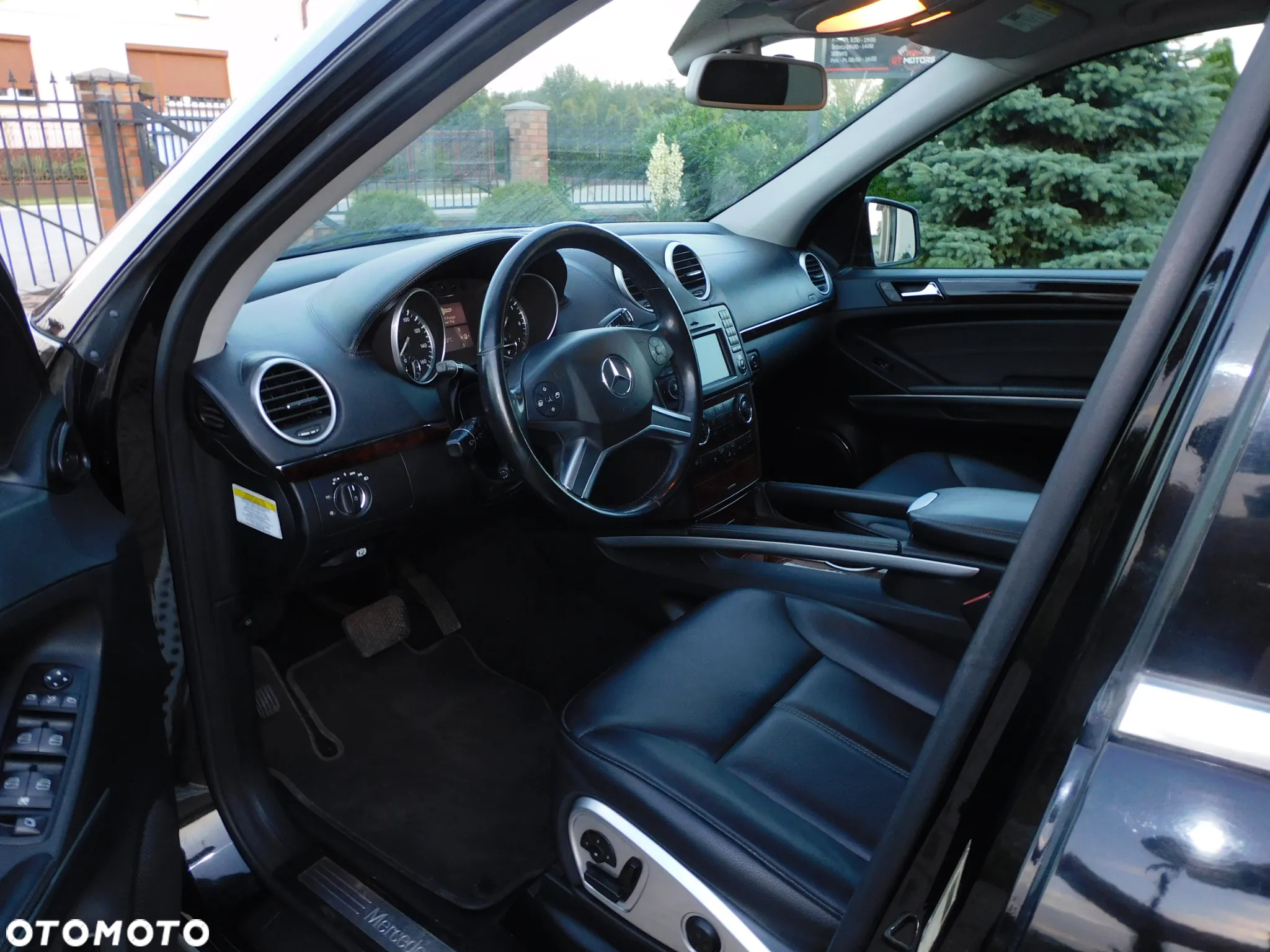 Mercedes-Benz GL 450 - 10