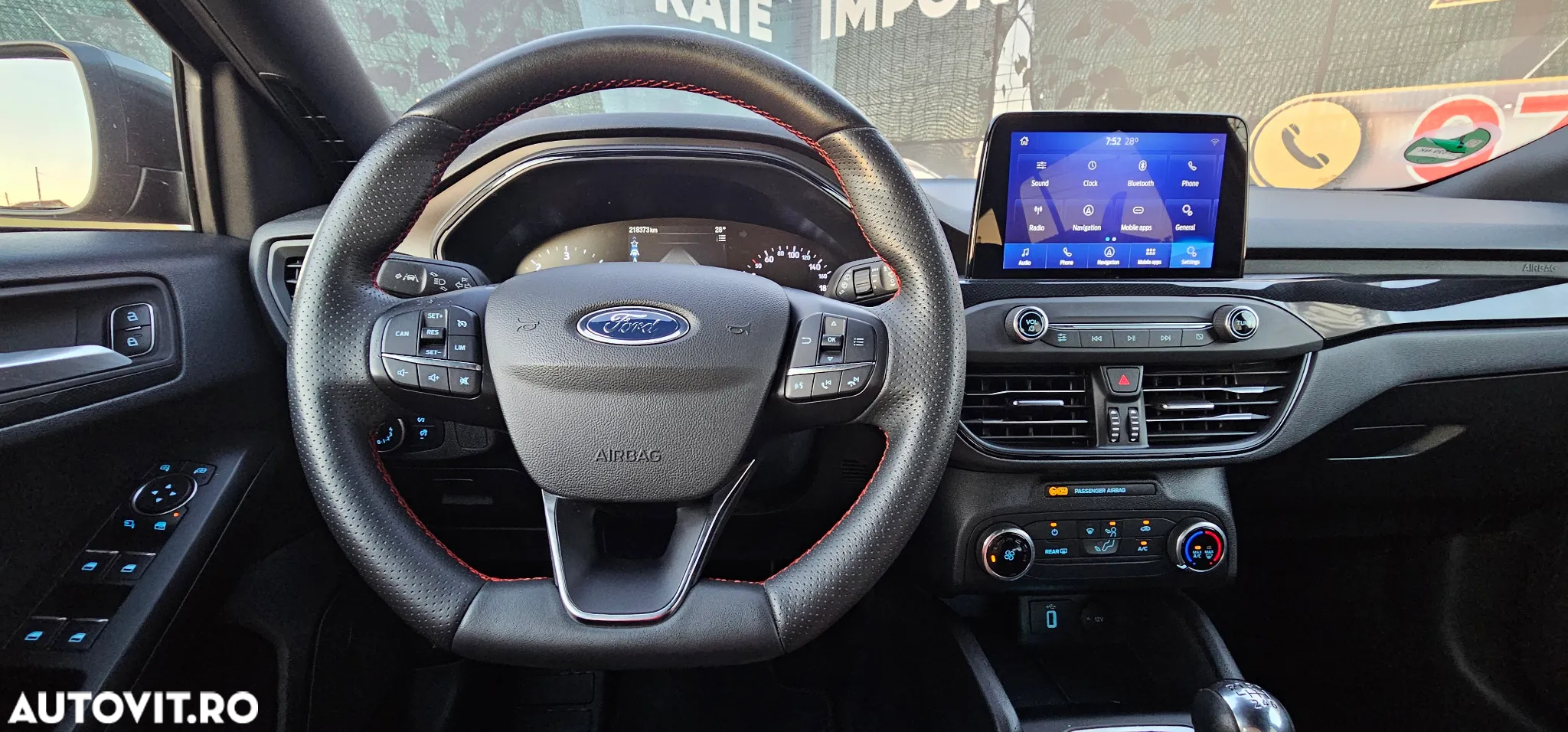 Ford Focus Turnier 1.5 EcoBlue Start-Stopp-System ST-LINE STYLE - 12