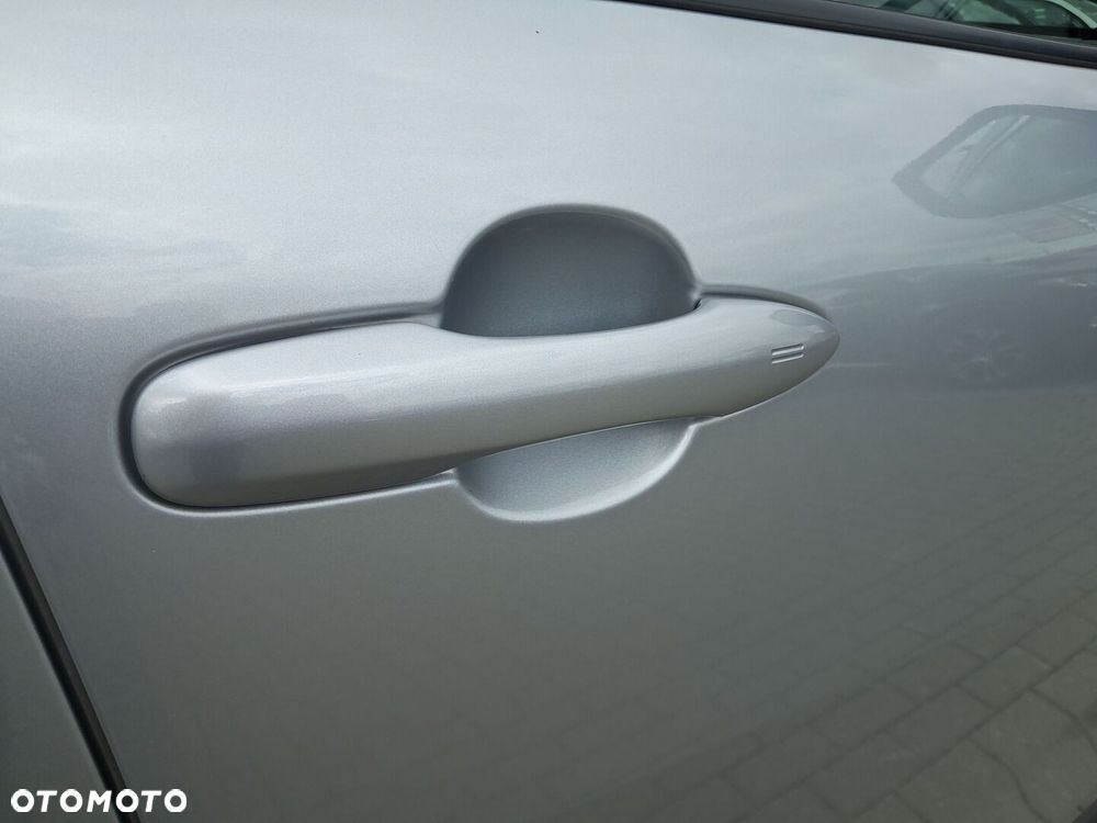 Toyota Corolla Cross 2.0 Hybrid Style - 22