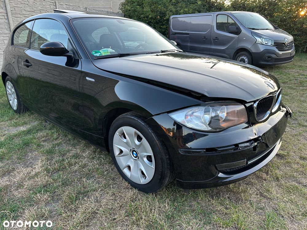 BMW Seria 1 116i - 8