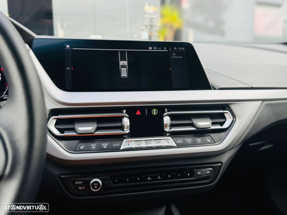 BMW 118 i Advantage Auto - 32