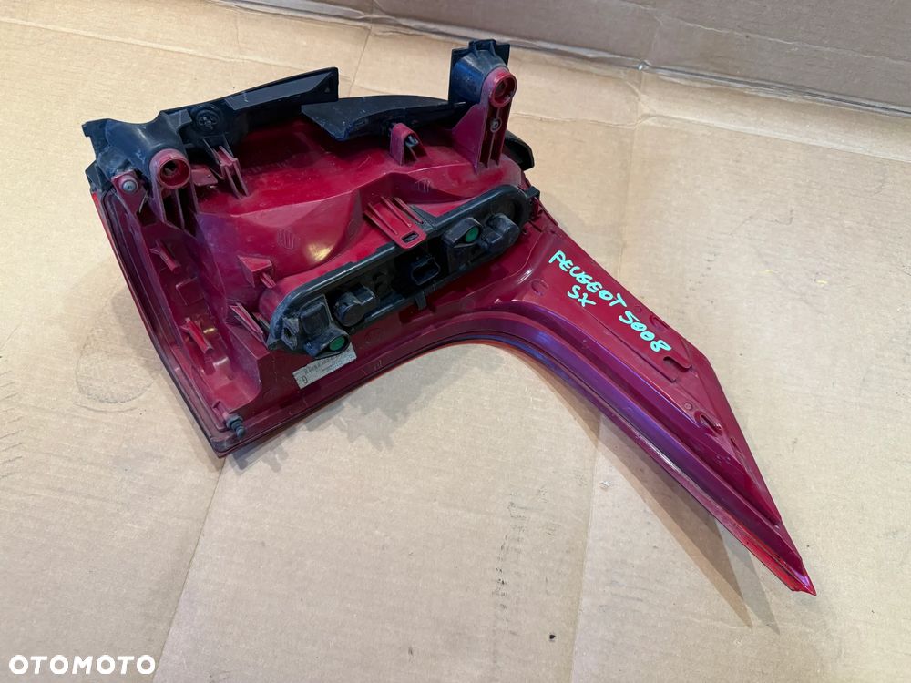 Lampa tylna Peugeot 5008 I 2009- prawa lewa tył 9672666680 9672666580 OE - 9