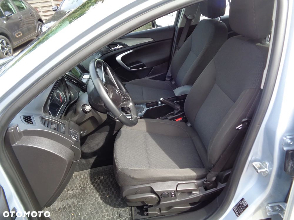 Opel Insignia - 11