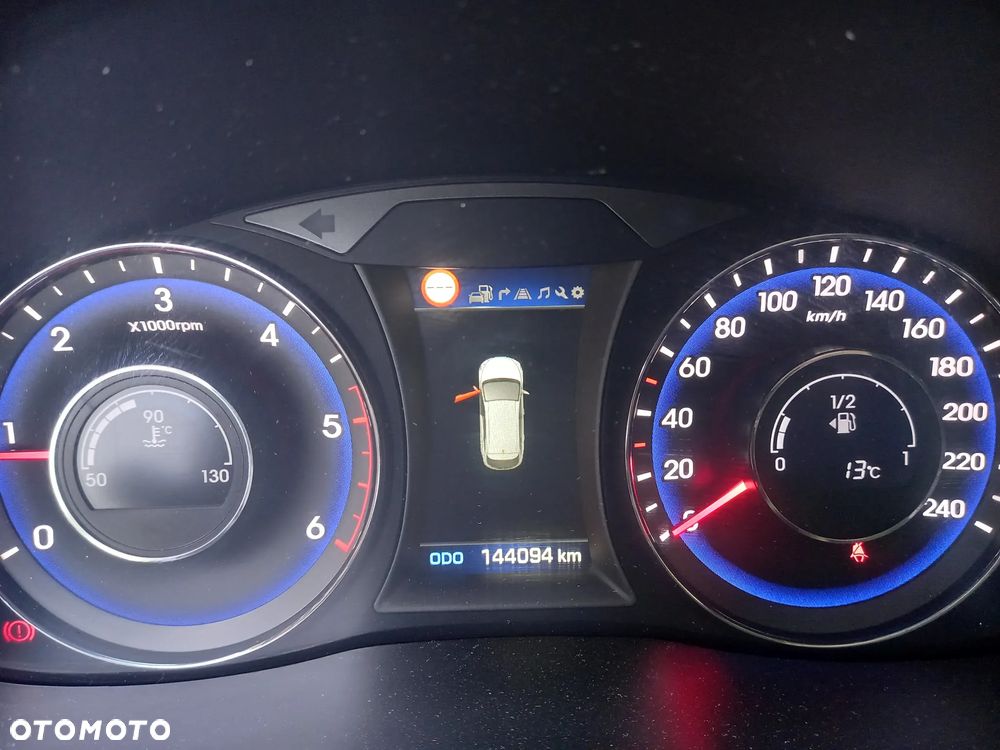 Hyundai i40 Kombi 1.7 CRDi Premium - 29