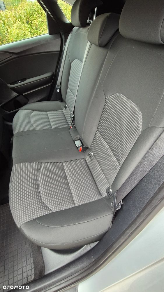 Kia Ceed - 16
