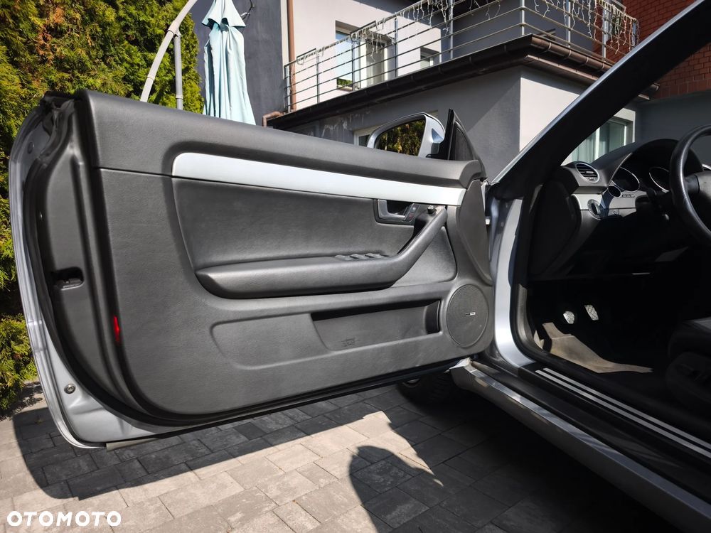 Audi A4 Cabrio 1.8T - 16