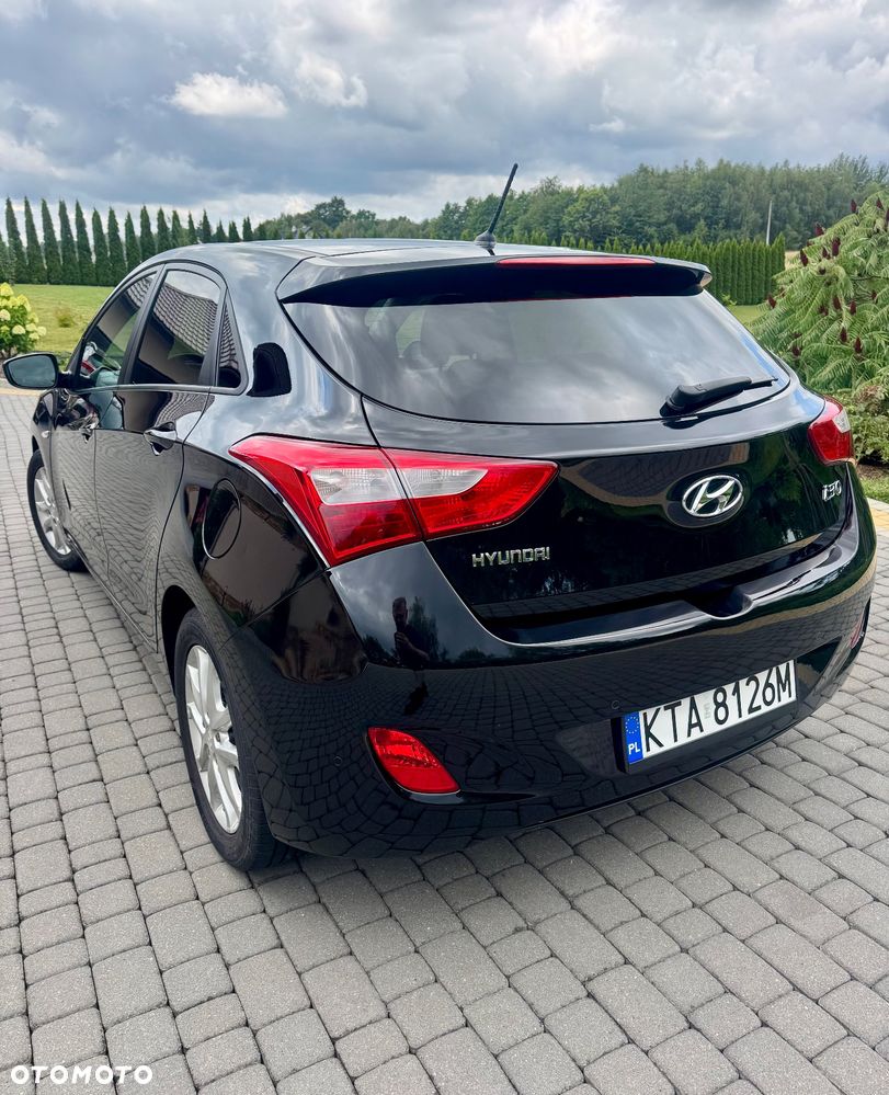 Hyundai i30 1.4 Classic + - 7