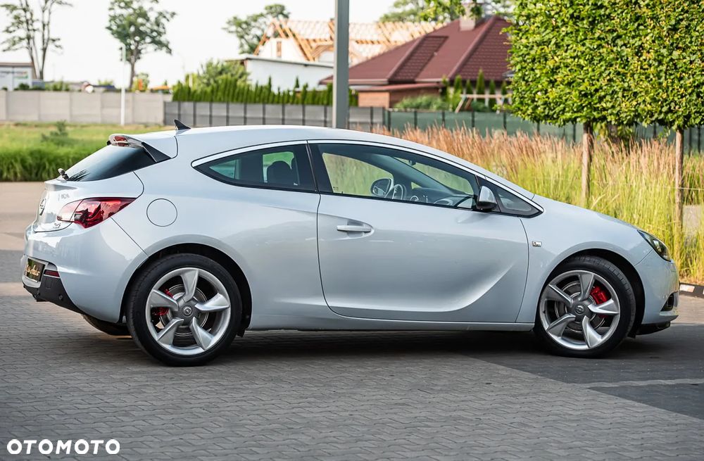 Opel Astra IV GTC 2.0 CDTI Sport S&S - 14