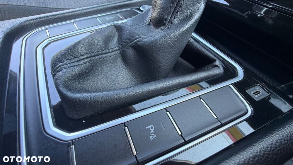 Volkswagen Passat 2.0 TDI SCR DSG - 22
