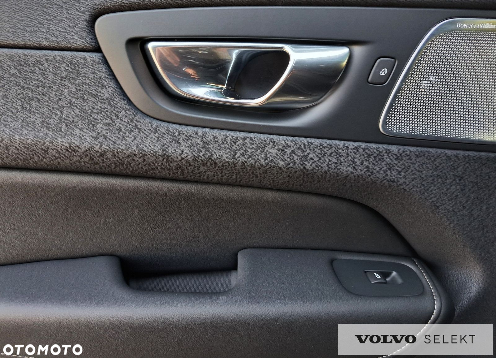 Volvo XC 60 - 30