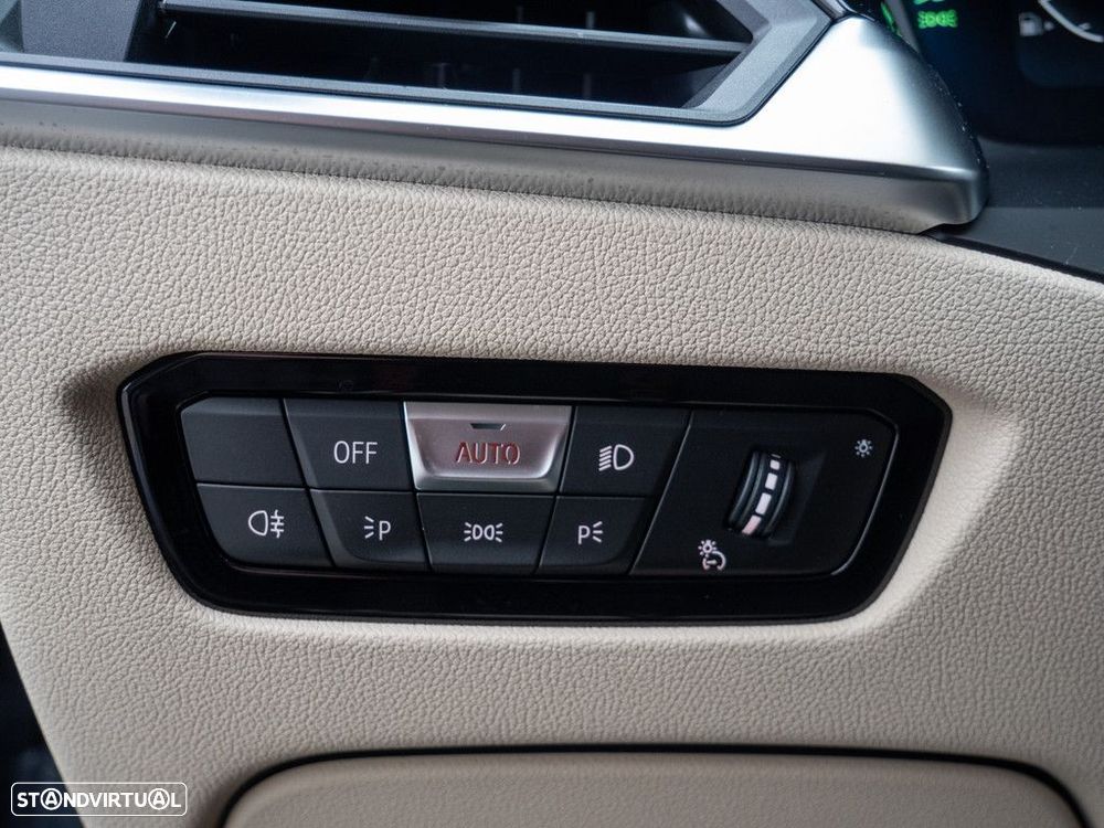 BMW 320 e Aut. Advantage - 20