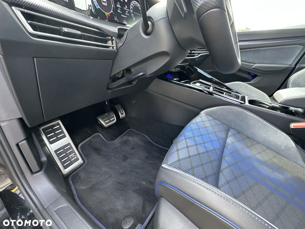 Volkswagen Golf Variant - 24