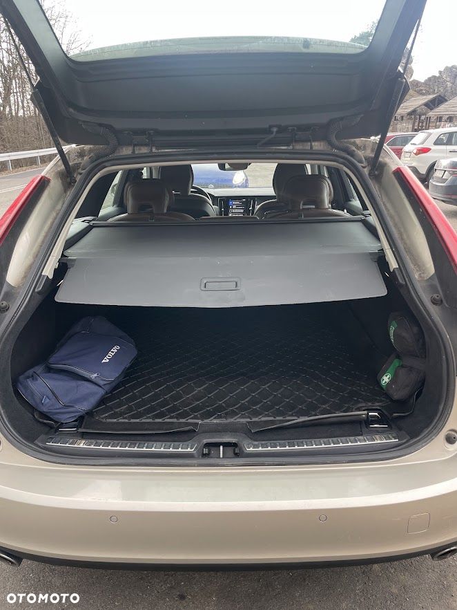 Volvo V90 D3 AWD Momentum Pro - 14