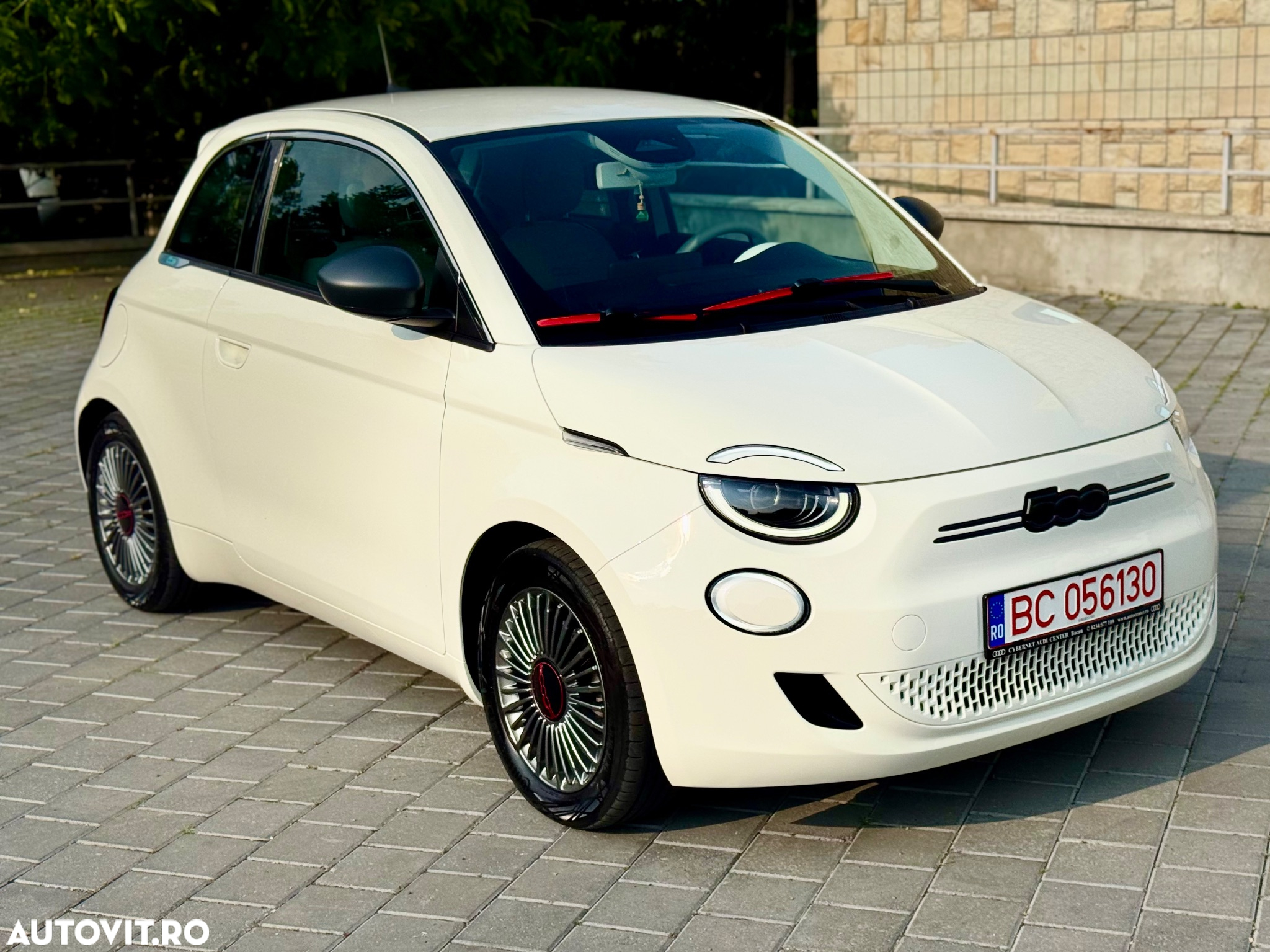 Fiat 500 500e by Bocelli - 33