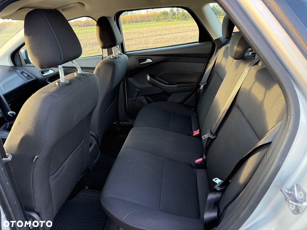 Ford Focus 1.6 SYNC Edition - 9