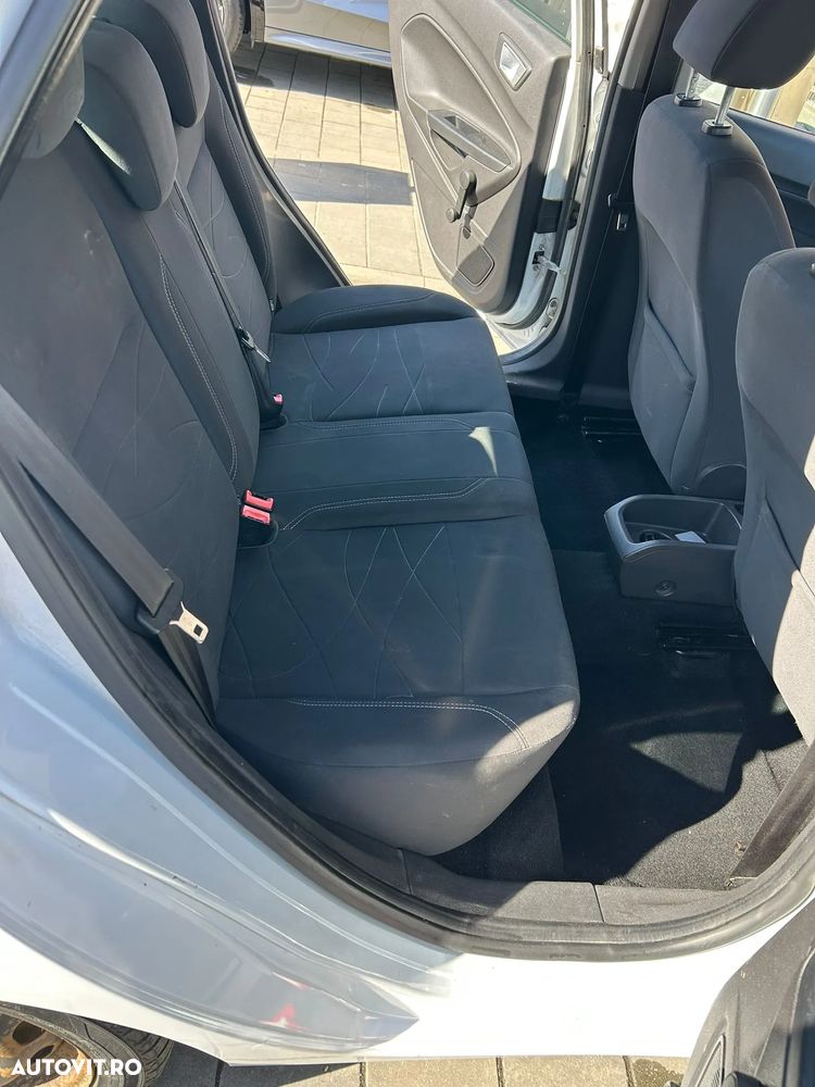 Ford Fiesta 1.5 TDCi Titanium - 9