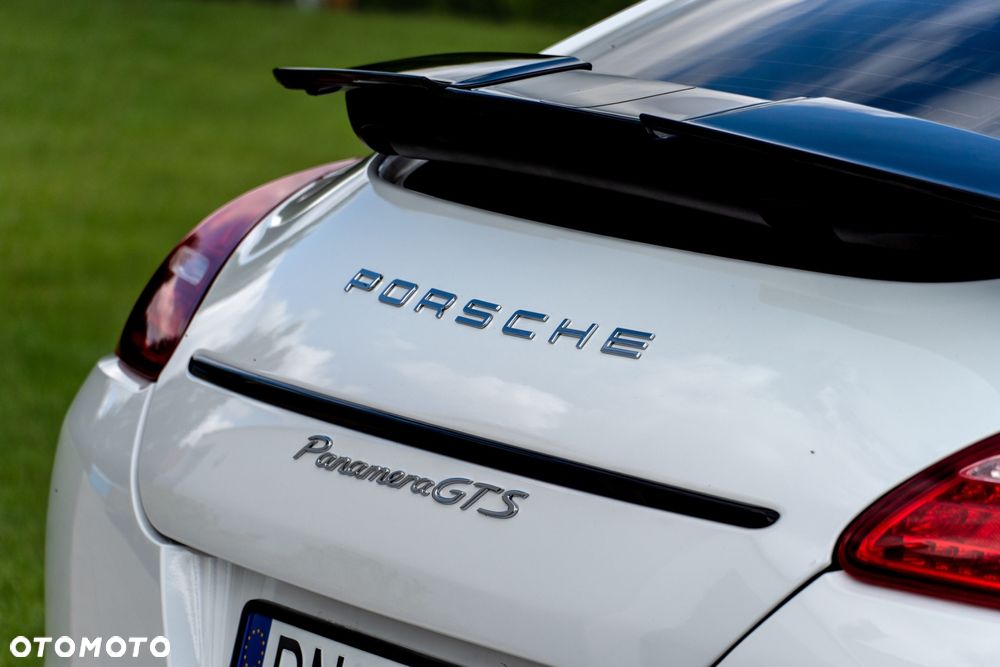 Porsche Panamera GTS - 16