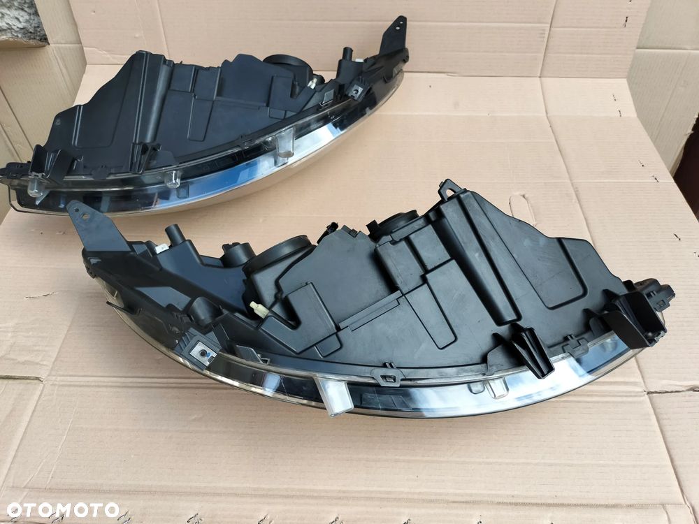 RENAULT SCENIC III LIFT 2013-2016 REFLEKTOR LAMPA LEWA SOCZEWKA  UK - 21