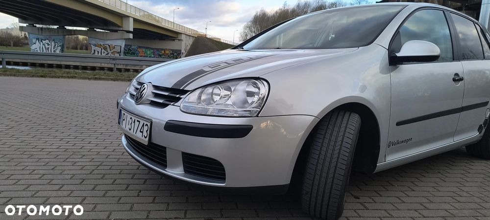Volkswagen Golf 1.4 FSI Comfortline - 4