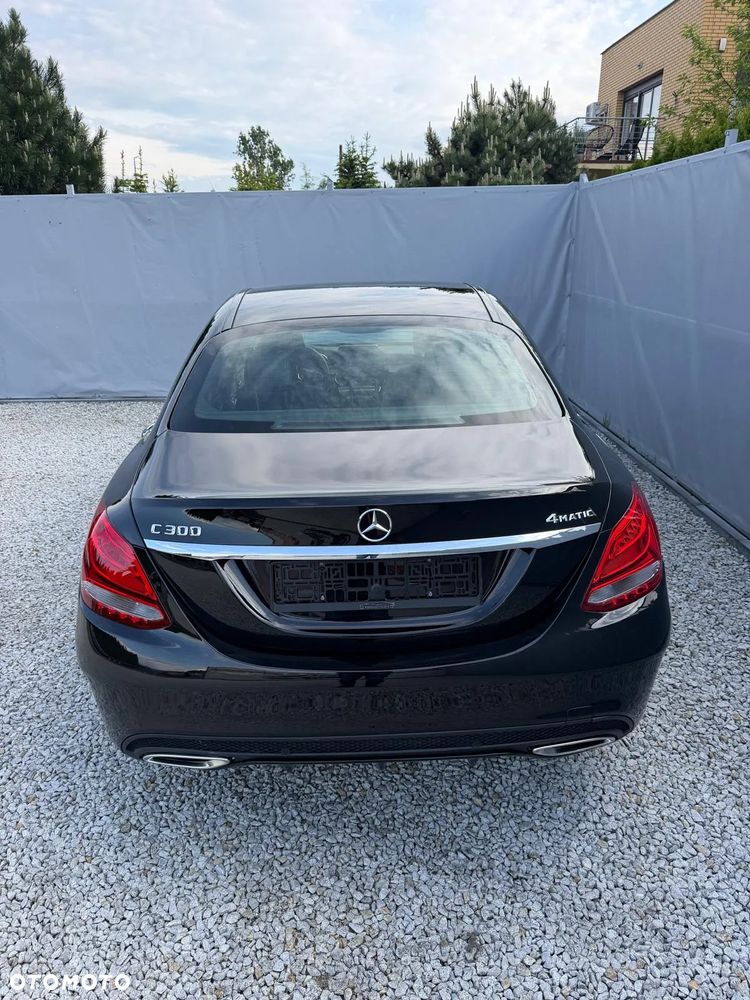 Mercedes-Benz Klasa C 300 7G-TRONIC AMG Line - 5