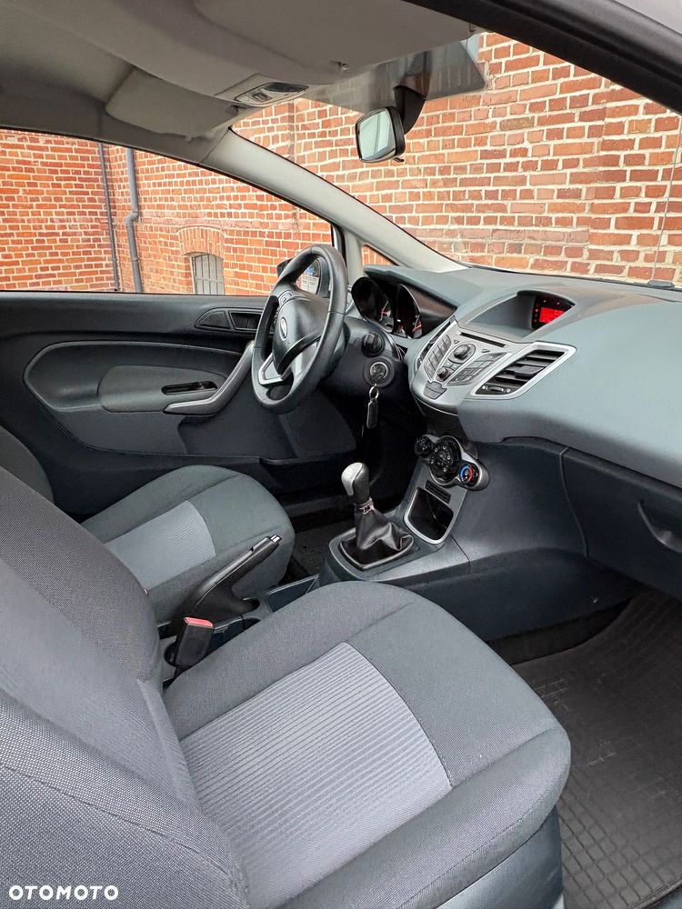 Ford Fiesta 1.25 Trend Edition - 10