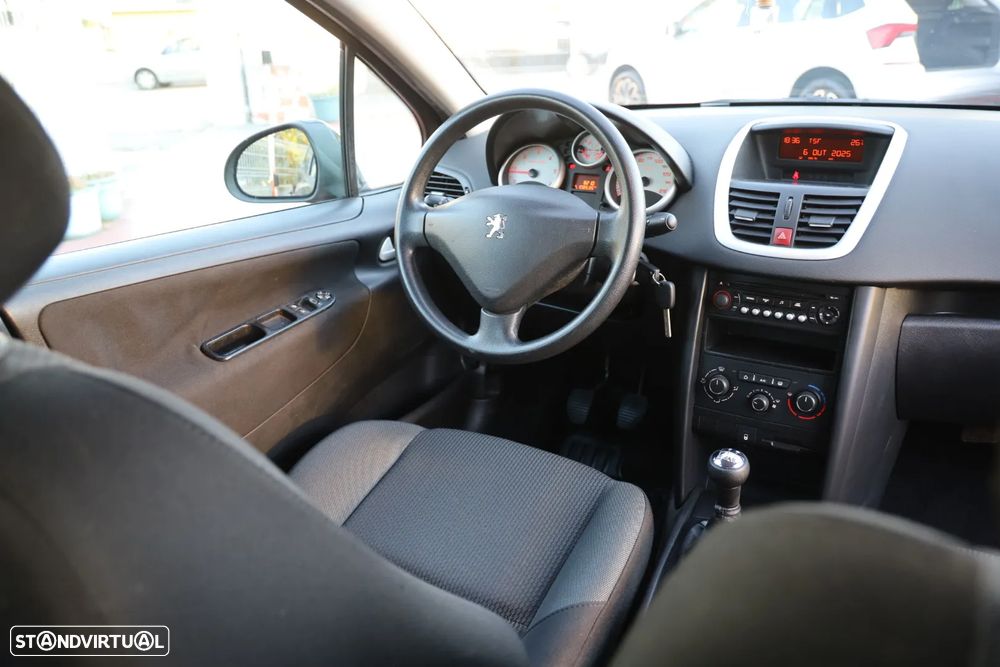 Peugeot 207 1.6 HDi 99g - 11