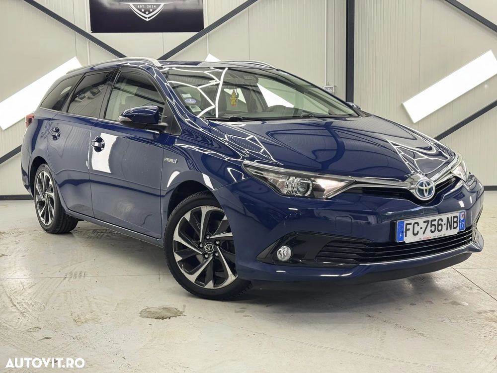 Toyota Auris - 1