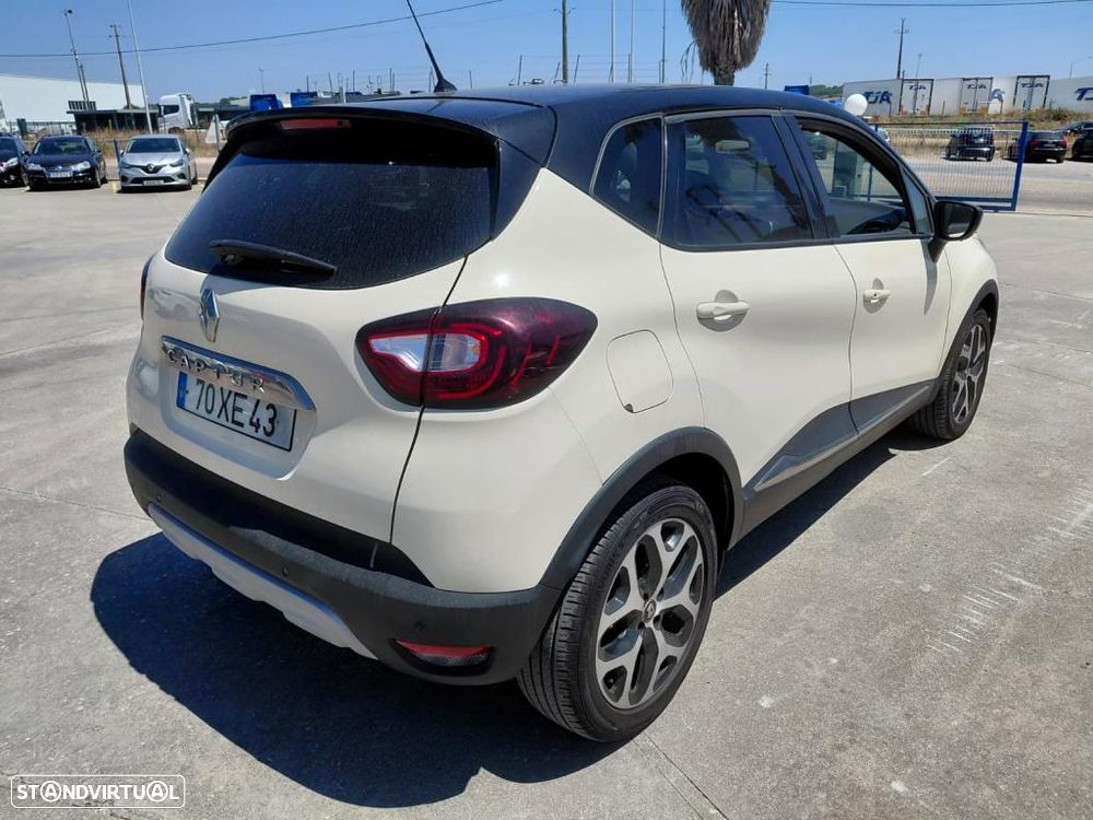 Renault Captur 1.5 dCi Exclusive EDC - 6