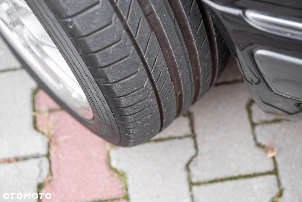 Mercedes-Benz Klasa E - 27