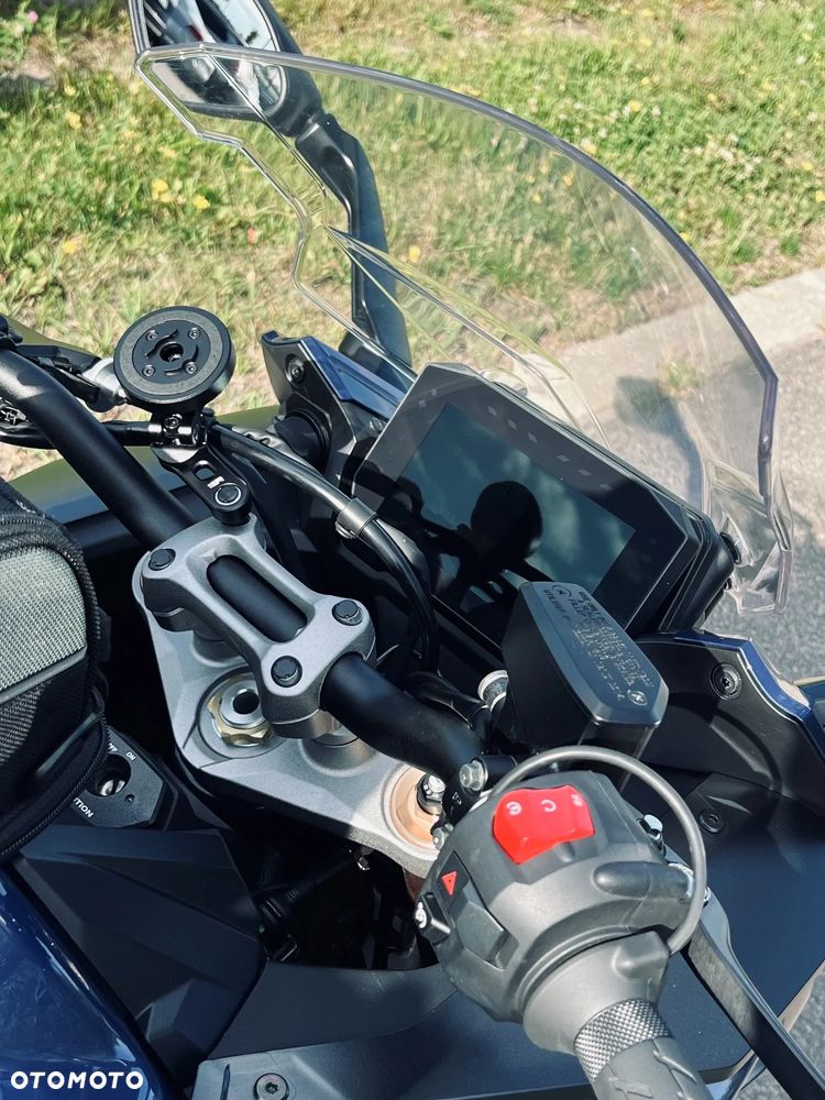 Suzuki GSX 1000 - 11