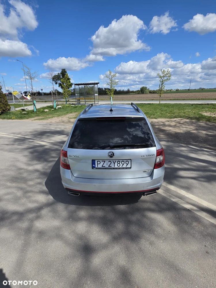Skoda Octavia 2.0 TDI DSG RS - 6