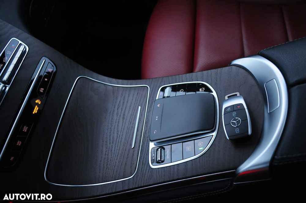 Mercedes-Benz GLC Coupe 300 4Matic 9G-TRONIC Exclusive - 34