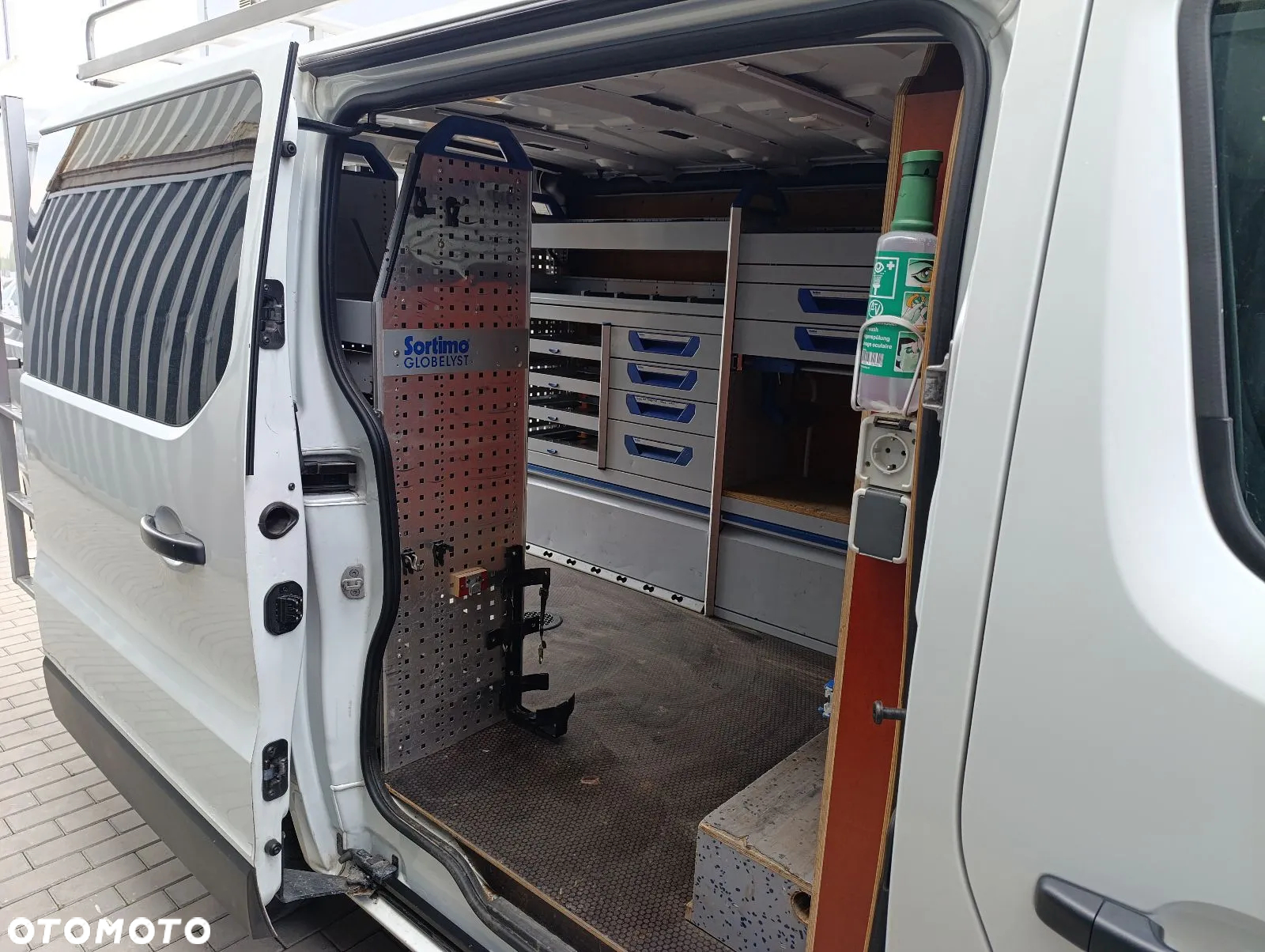 Renault Trafic - 10
