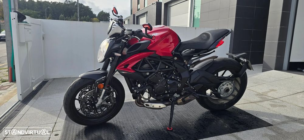 MV Agusta Dragster 800R - 5